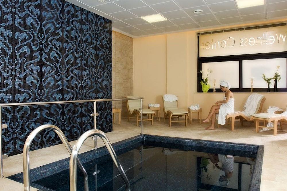 Mahara Hotel & Wellness マツァーラ・デル・ヴァッロ エクステリア 写真