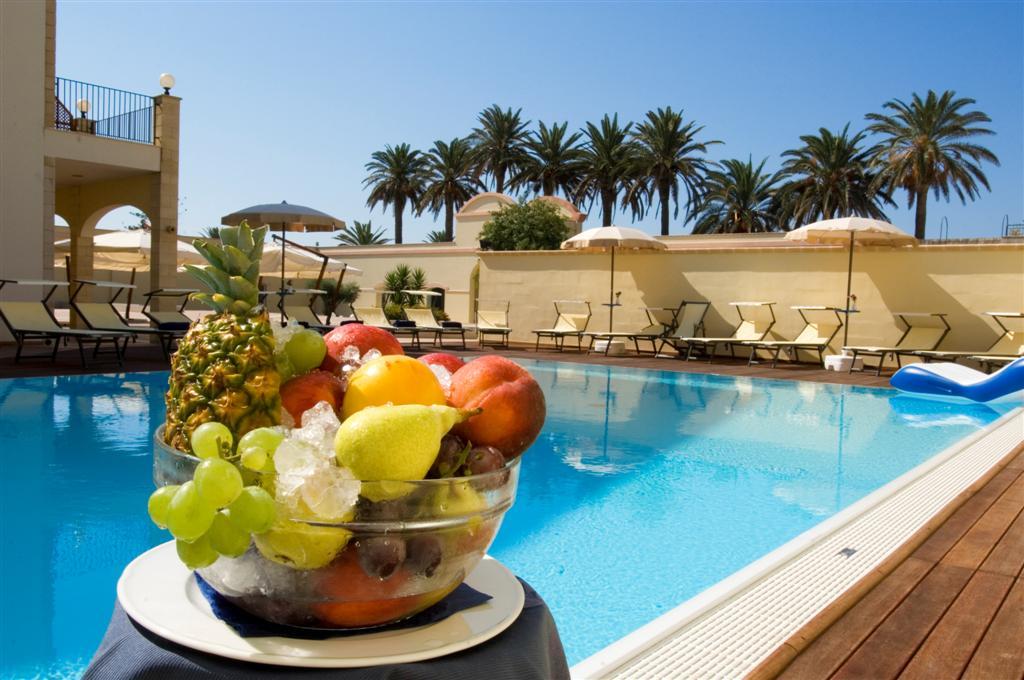 Mahara Hotel & Wellness マツァーラ・デル・ヴァッロ エクステリア 写真