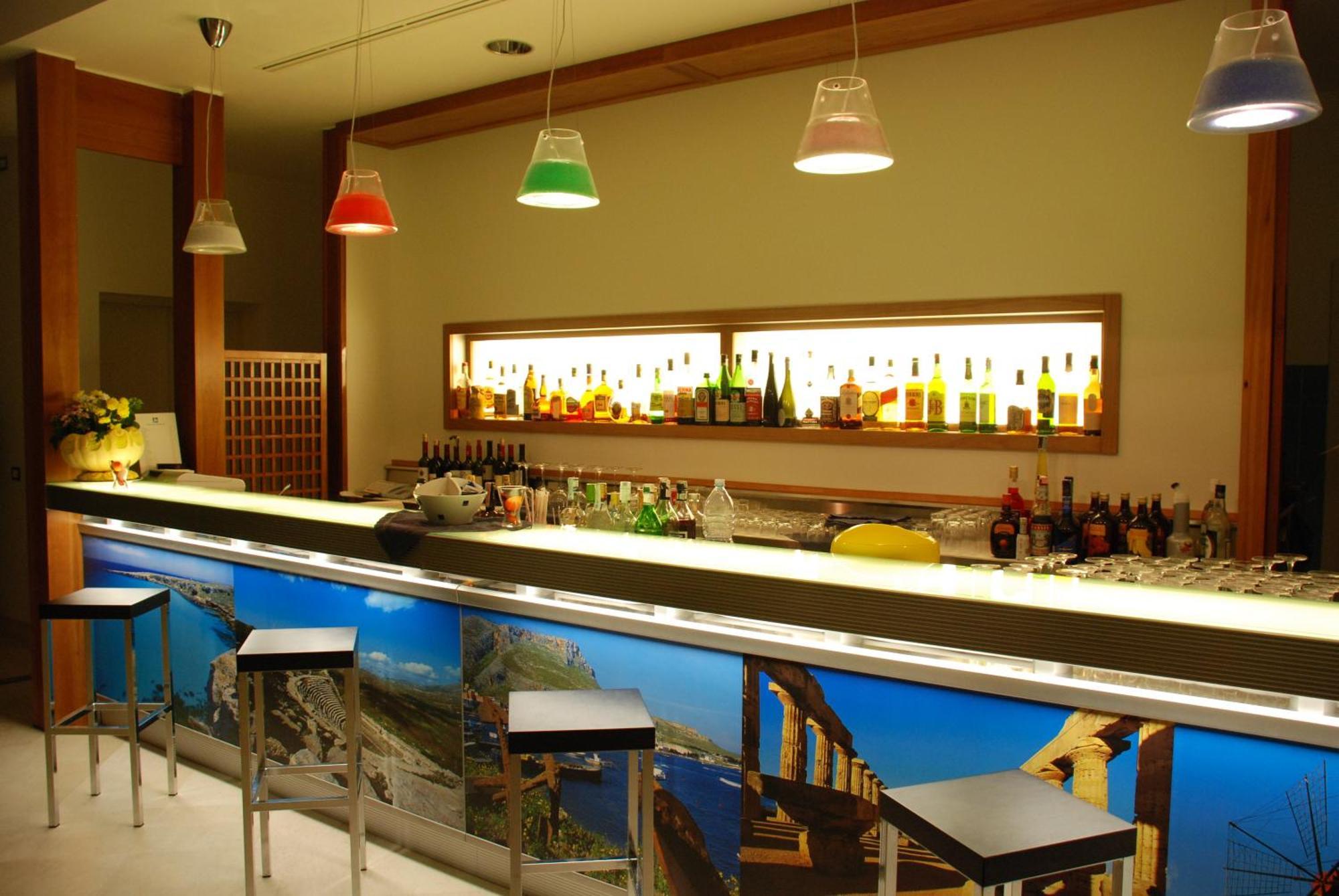 Mahara Hotel & Wellness マツァーラ・デル・ヴァッロ エクステリア 写真